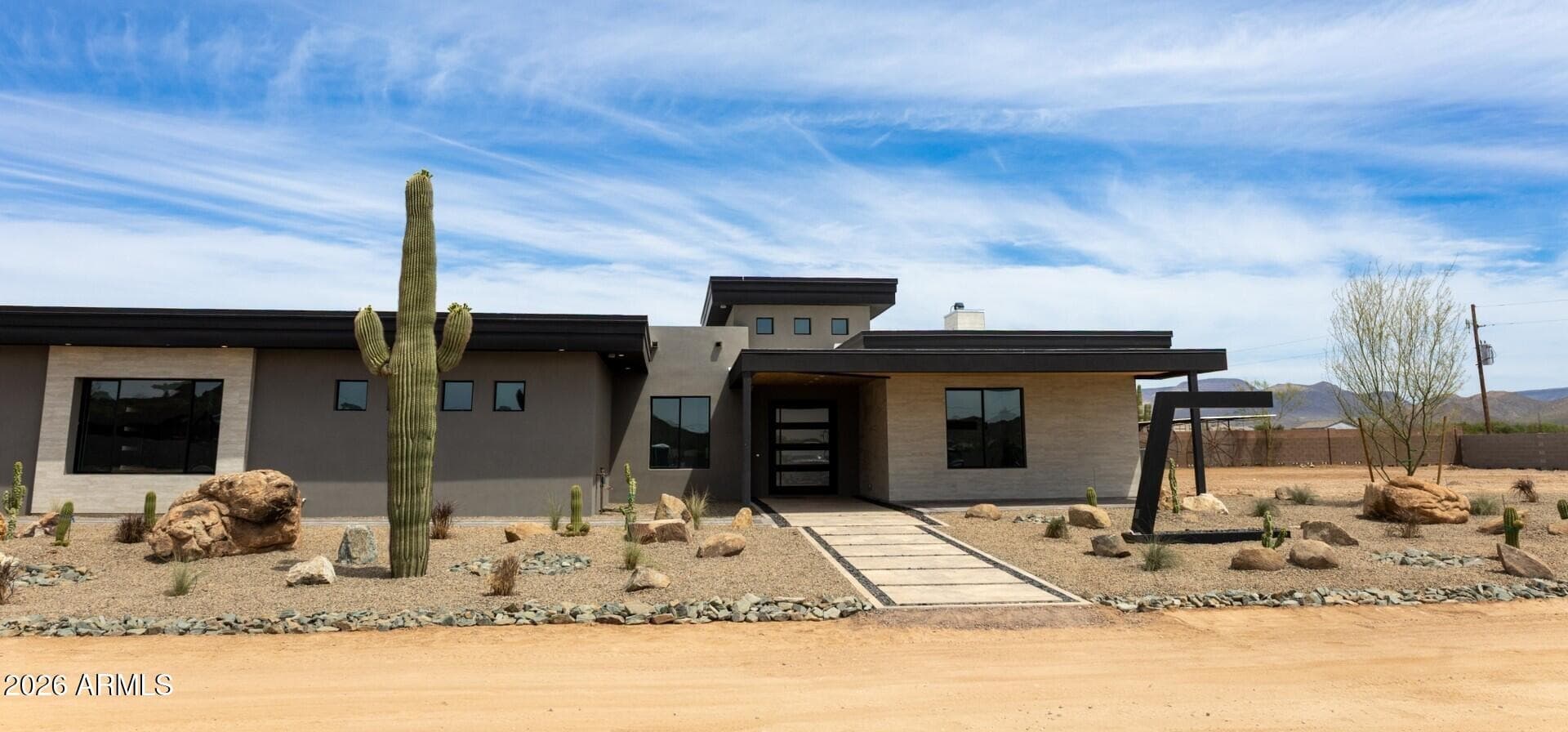 1320 E Sagebrush Dr