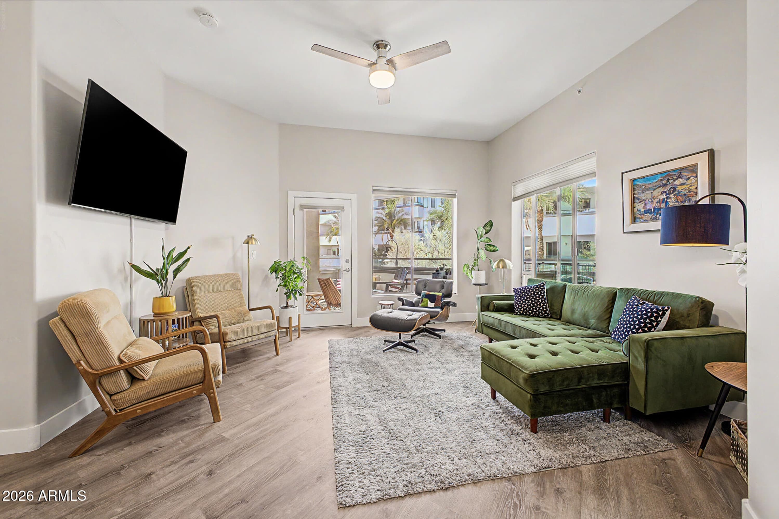 945 E Playa Del Norte Dr #2002